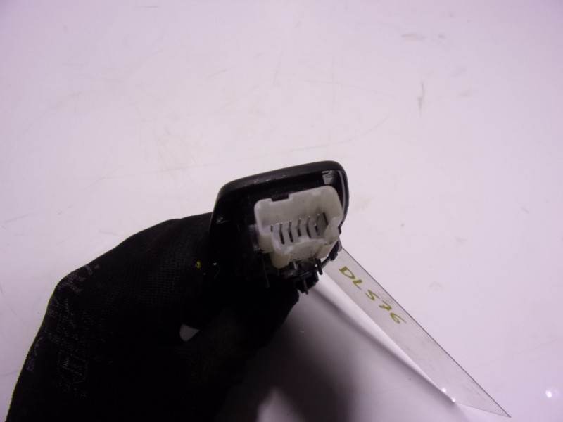 Recambio de piloto interior para ford kuga (cbs) 1.5 ecoboost cat referencia OEM IAM 2069401 A252073 