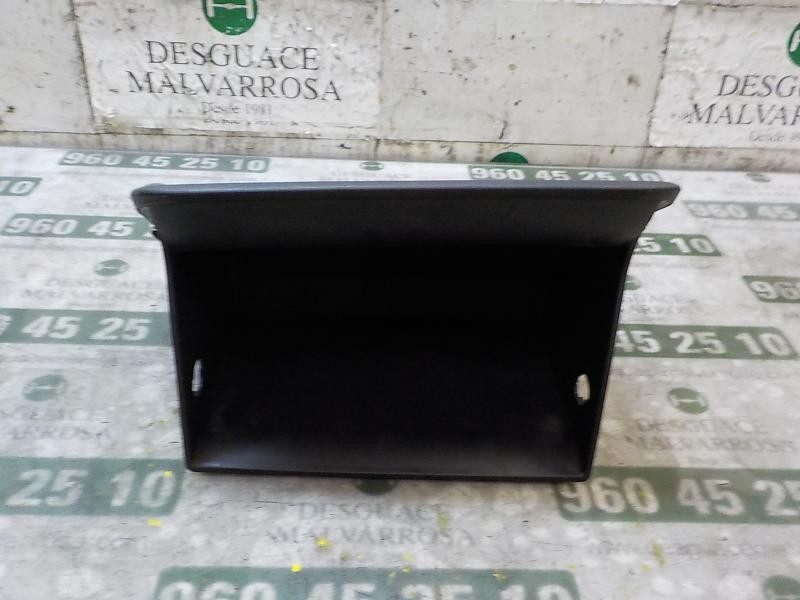 Recambio de guantera para hyundai i10 1.1 12v cat referencia OEM IAM 845100X001GA  