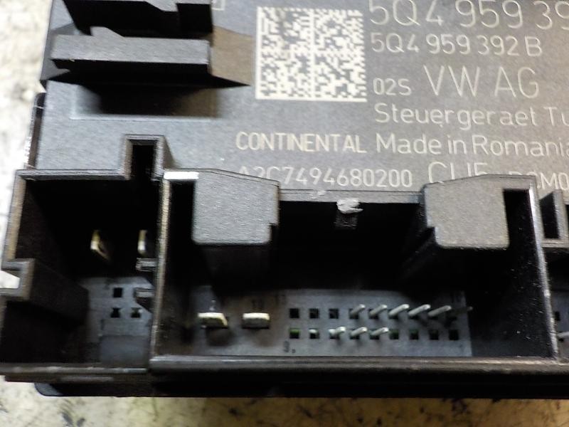 Recambio de modulo electronico para volkswagen golf vii lim. business bluemotion tech. referencia OEM IAM 5Q4959592EZ00 5Q495939