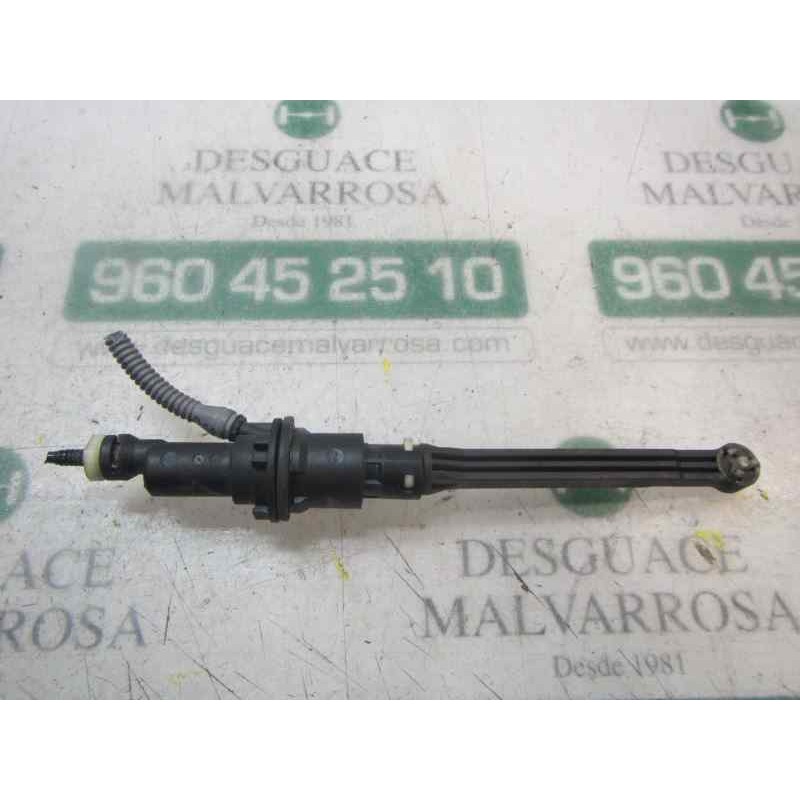 Recambio de bomba embrague para peugeot 208 1.4 hdi fap referencia OEM IAM 2182H3  