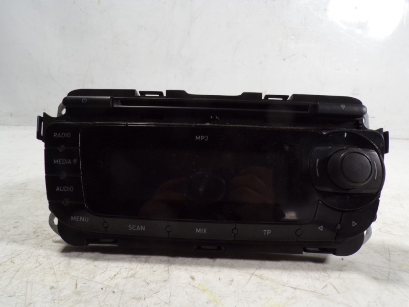 Recambio de sistema audio / radio cd para seat ibiza (6j5) 1.6 tdi referencia OEM IAM 6J1035153C 6J1035153D 
