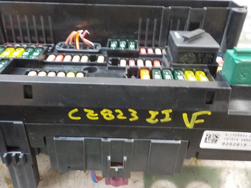 Recambio de caja reles / fusibles para bmw serie 5 touring (f11) 520d referencia OEM IAM 61149252815 9252815 317033442