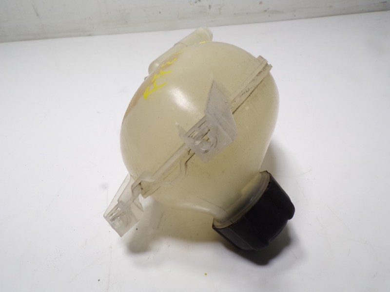 Recambio de deposito expansion para renault clio iv 0.9 tce referencia OEM IAM 217104354R 217100680R 