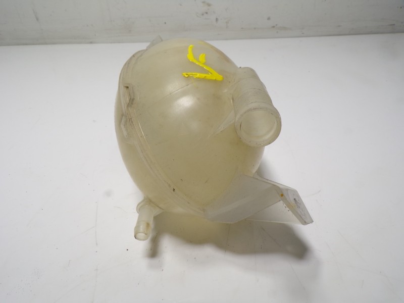 Recambio de deposito expansion para renault clio iv 0.9 tce referencia OEM IAM 217104354R 217100680R 