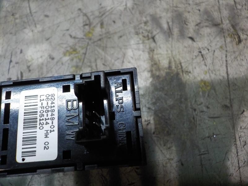 Recambio de mando elevalunas trasero derecho para bmw serie 5 touring (f11) 520d referencia OEM IAM 61319241949  