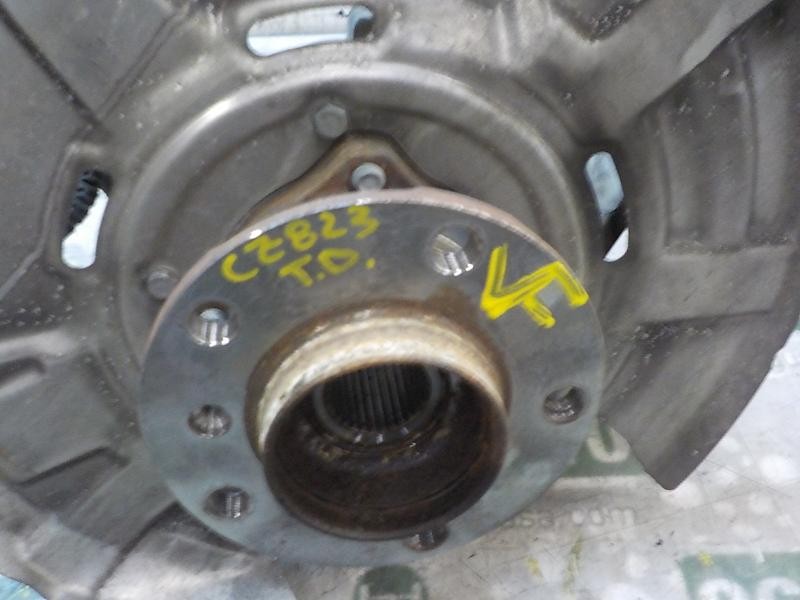 Recambio de mangueta trasera derecha para bmw serie 5 touring (f11) 520d referencia OEM IAM 33326796100  