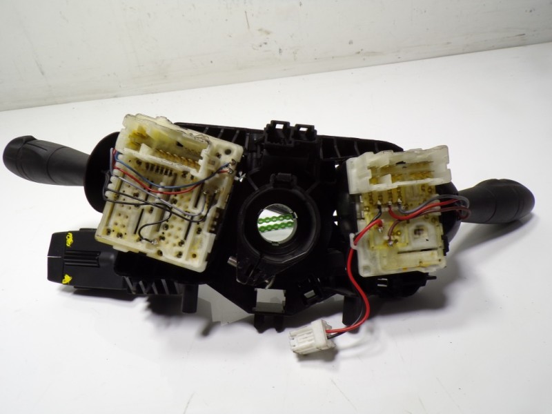 Recambio de mando luces para renault clio iv 0.9 tce referencia OEM IAM 8201167992 255676085R 8201168016
