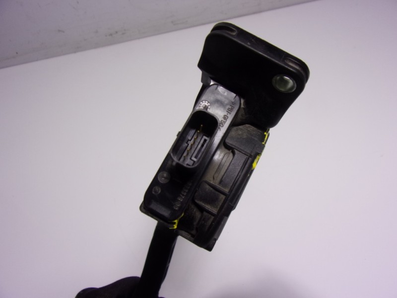 Recambio de potenciometro pedal para ford kuga (cbs) 1.5 ecoboost cat referencia OEM IAM 2053728 HV619F836AA 