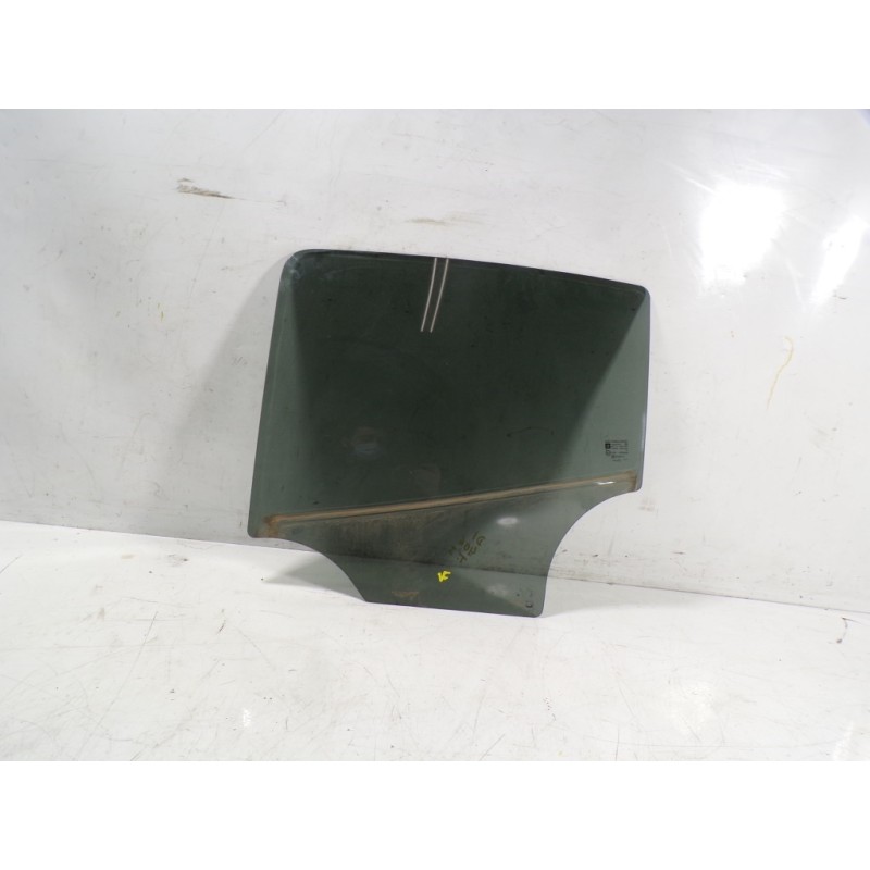 Recambio de cristal puerta trasero izquierdo para opel mokka 1.6 cdti dpf referencia OEM IAM 25993415  