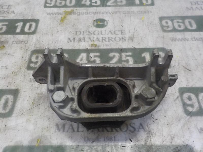 Recambio de soporte cambio para dacia sandero 1.6 cat referencia OEM IAM 6001548160  