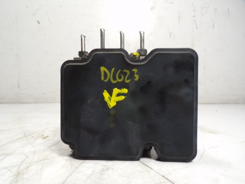 Recambio de abs para dacia duster 1.5 dci diesel fap cat referencia OEM IAM 476608197R 476608845R 