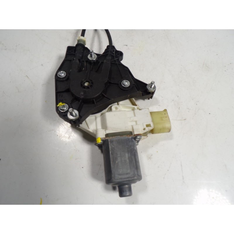 Recambio de elevalunas delantero derecho para bmw serie 1 lim. (f21) 1.6 turbodiesel referencia OEM IAM 51337292120  0130822515