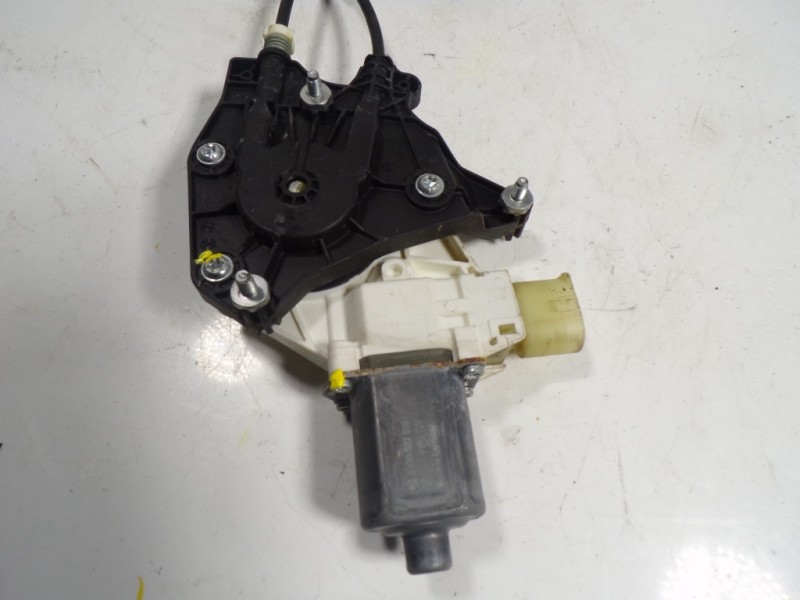 Recambio de elevalunas delantero derecho para bmw serie 1 lim. (f21) 1.6 turbodiesel referencia OEM IAM 51337292120  0130822515