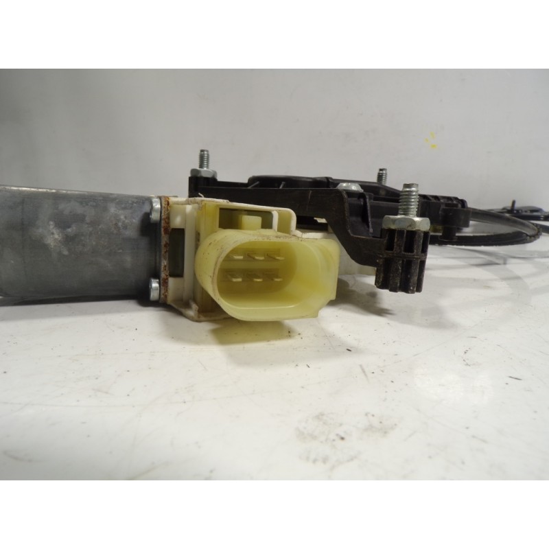 Recambio de elevalunas delantero derecho para bmw serie 1 lim. (f21) 1.6 turbodiesel referencia OEM IAM 51337292120  0130822515