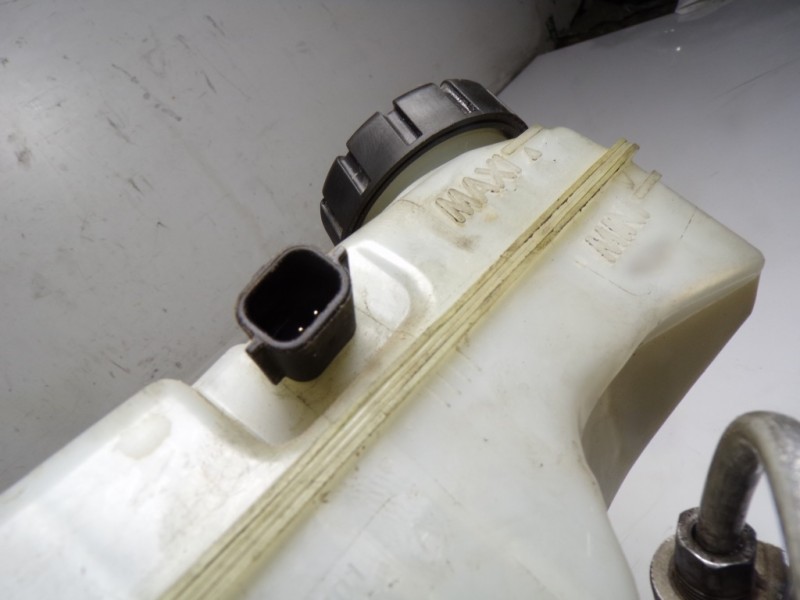 Recambio de bomba freno para dacia duster 1.5 dci diesel fap cat referencia OEM IAM 460112629R 1070529S01 