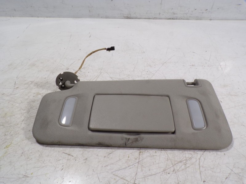 Recambio de parasol izquierdo para opel mokka 1.6 cdti dpf referencia OEM IAM 95430382  