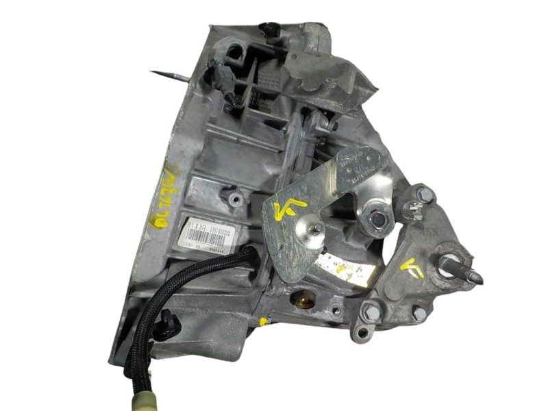Recambio de caja cambios para dacia duster 1.5 dci diesel fap cat referencia OEM IAM 320105644R TL4075 