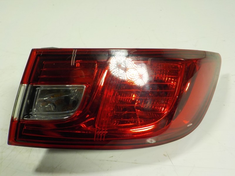 Recambio de piloto trasero derecho para renault clio iv 1.5 dci diesel fap energy referencia OEM IAM 265509846R 265509846R 