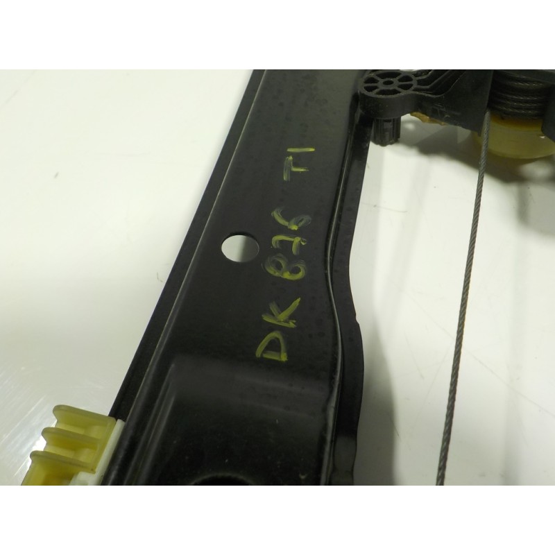 Recambio de elevalunas trasero izquierdo para mercedes-benz clase b (w246) 1.5 cdi cat referencia OEM IAM A2467200179  