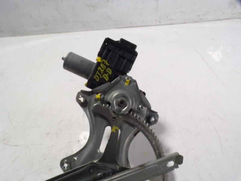 Recambio de elevalunas delantero derecho para toyota prius+ advance referencia OEM IAM 6980121020 8571062010 0620204011