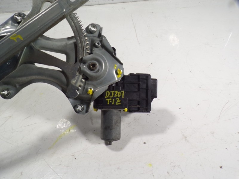 Recambio de elevalunas trasero izquierdo para toyota prius+ advance referencia OEM IAM 6980221010 8572047120 0620204041