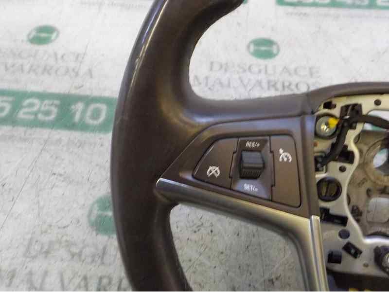 Recambio de volante para opel insignia berlina 2.0 16v cdti referencia OEM IAM 13316548  