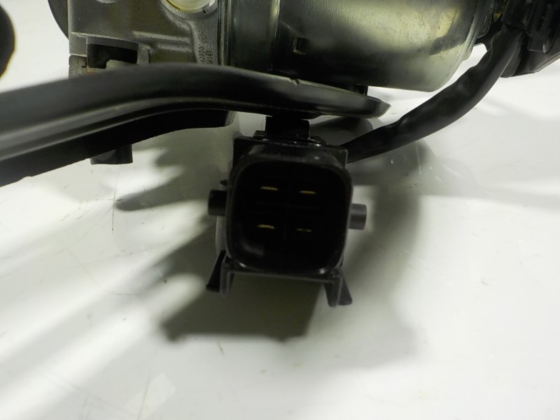 Recambio de servofreno para toyota rav4 hybrid fwd referencia OEM IAM 4707042050 4707042030 