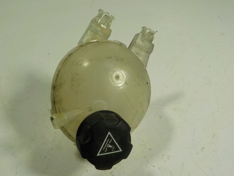 Recambio de deposito expansion para citroën c3 1.2 12v e-thp / puretech referencia OEM IAM   