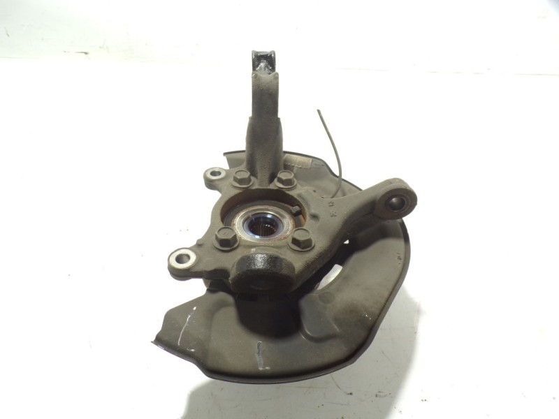 Recambio de mangueta delantera derecha para toyota prius+ advance referencia OEM IAM 4321112460  