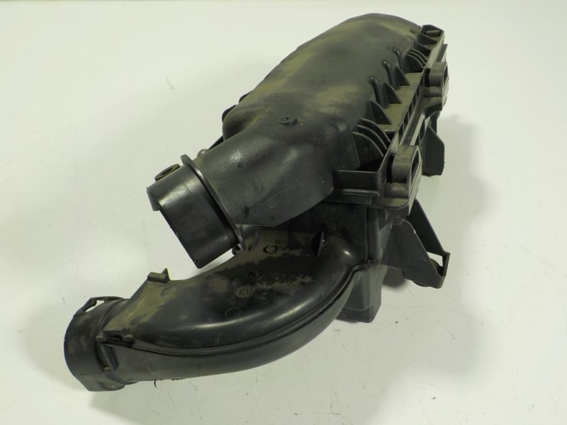 Recambio de filtro aire para citroën c3 1.2 12v e-thp / puretech referencia OEM IAM 9812735680  