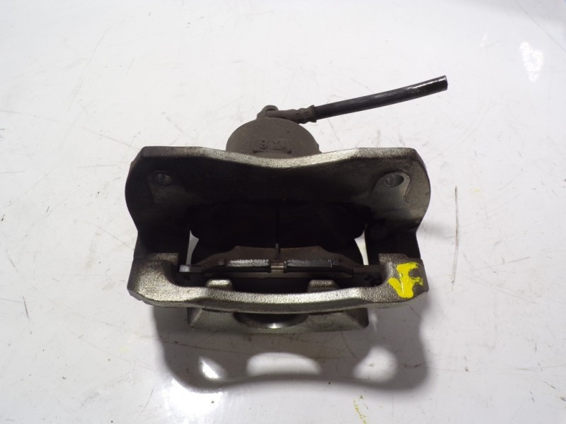 Recambio de pinza freno delantera derecha para toyota prius+ advance referencia OEM IAM 4773042091  