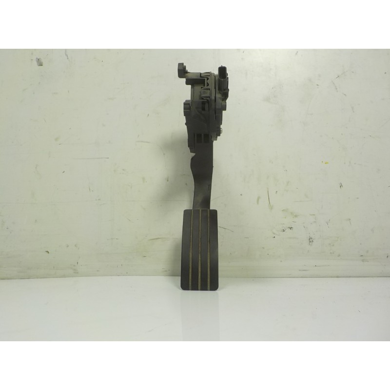 Recambio de potenciometro pedal para dacia duster 1.5 dci diesel fap cat referencia OEM IAM 180022703R 6PV00997803 