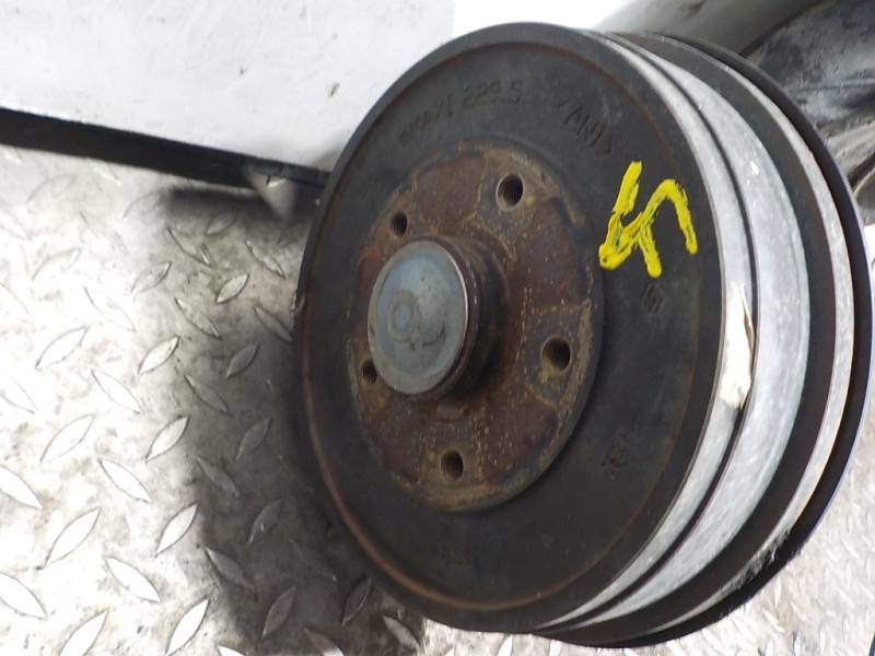 Recambio de puente trasero para dacia duster 1.5 dci diesel fap cat referencia OEM IAM 555016666R  