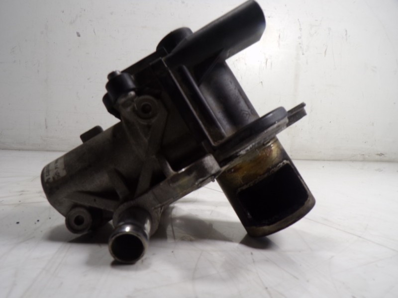 Recambio de valvula egr para dacia duster 1.5 dci diesel fap cat referencia OEM IAM 8200846454 7262403372 