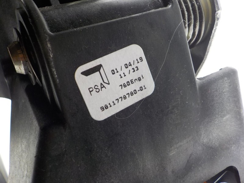 Recambio de palanca cambio para citroën c3 1.2 12v e-thp / puretech referencia OEM IAM 9811778780 9811778780 