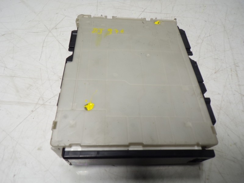Recambio de caja reles / fusibles para toyota rav4 hybrid fwd referencia OEM IAM 892204BG60 892204BG60 