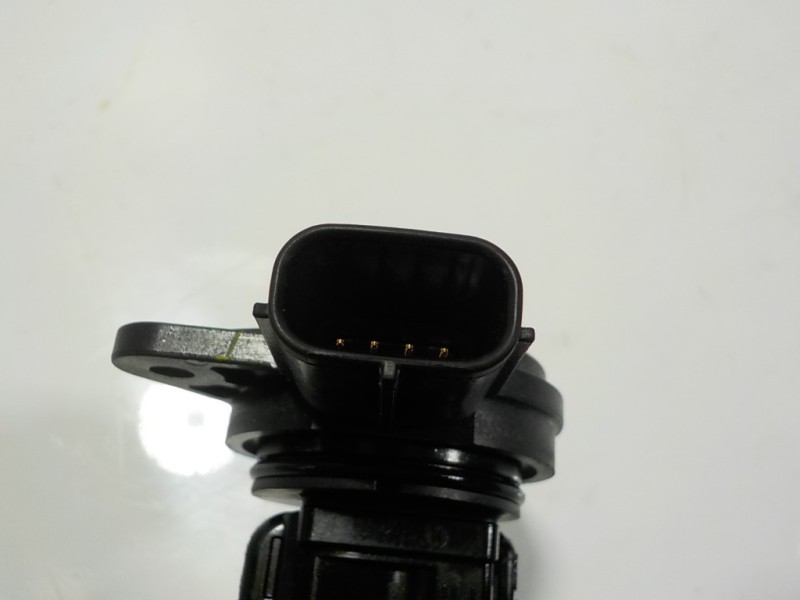 Recambio de caudalimetro para toyota rav4 hybrid fwd referencia OEM IAM 2220475040 2220475040 