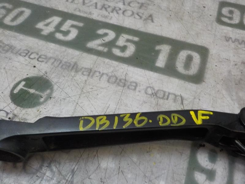 Recambio de brazo limpia delantero derecho para nissan nv 200 (m20) 1.5 dci cat referencia OEM IAM 28886JX31A  