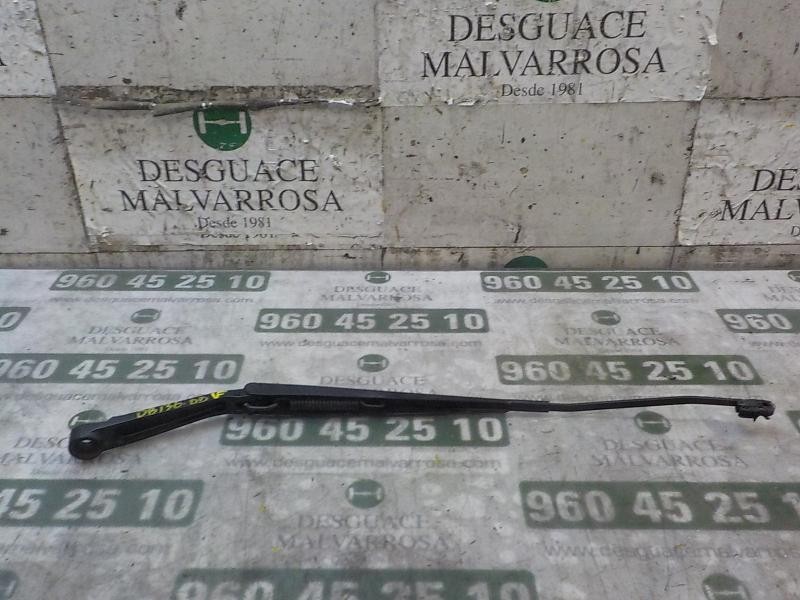 Recambio de brazo limpia delantero derecho para nissan nv 200 (m20) 1.5 dci cat referencia OEM IAM 28886JX31A  