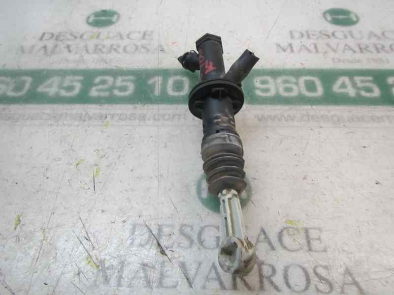 Recambio de bomba embrague para renault megane iii berlina 5 p business referencia OEM IAM 306107195R  