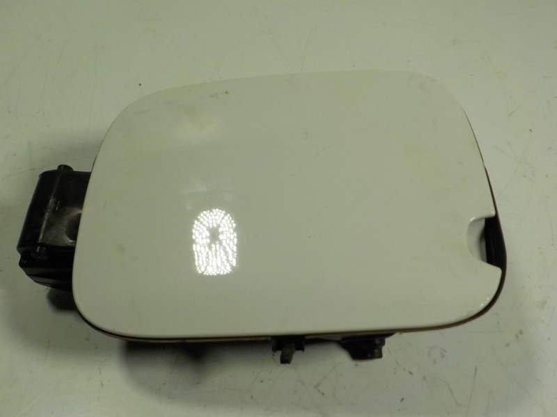 Recambio de tapa combustible para citroën c3 1.2 12v e-thp / puretech referencia OEM IAM 9812083180  