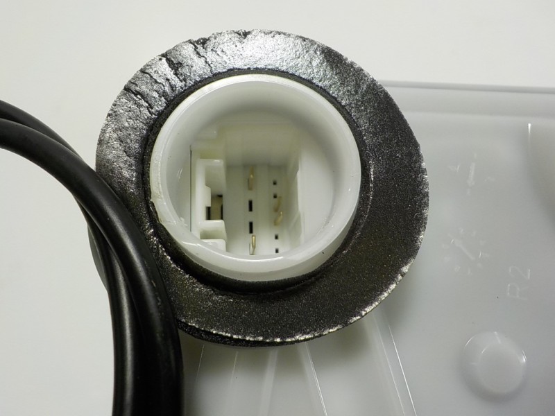 Recambio de cerradura puerta delantera derecha para toyota rav4 hybrid fwd referencia OEM IAM 6903062010 10601024 