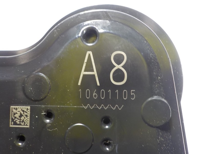 Recambio de cerradura puerta delantera izquierda para toyota rav4 hybrid fwd referencia OEM IAM 6904053140 10601105 