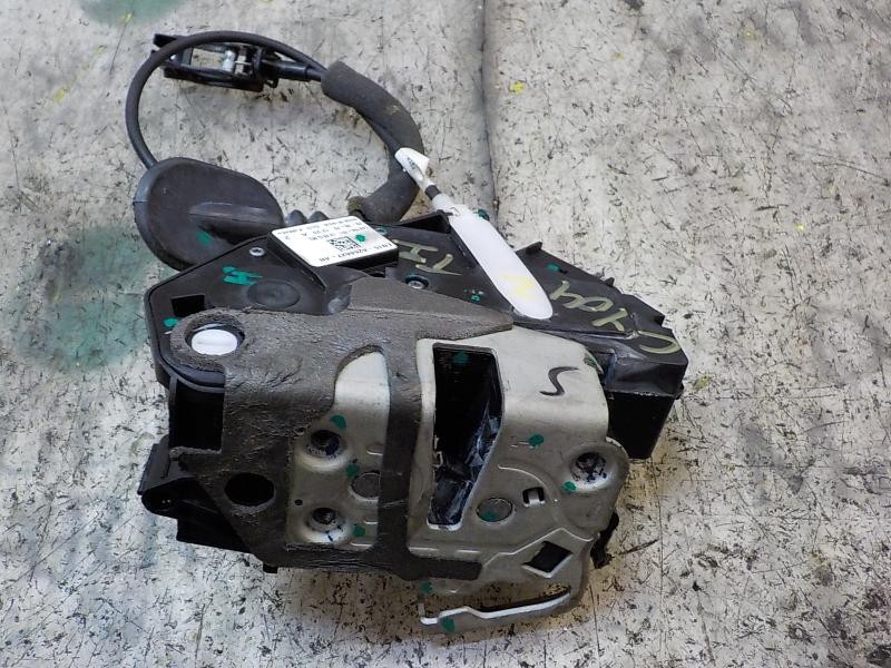 Recambio de cerradura puerta trasera izquierda para ford ecosport trend referencia OEM IAM 2021411  