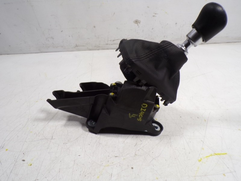 Recambio de palanca cambio para ford focus lim. 1.6 tdci cat referencia OEM IAM 2121192  