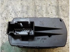 Recambio de mando elevalunas delantero izquierdo para opel corsa d 1.3 16v cdti referencia OEM IAM    2