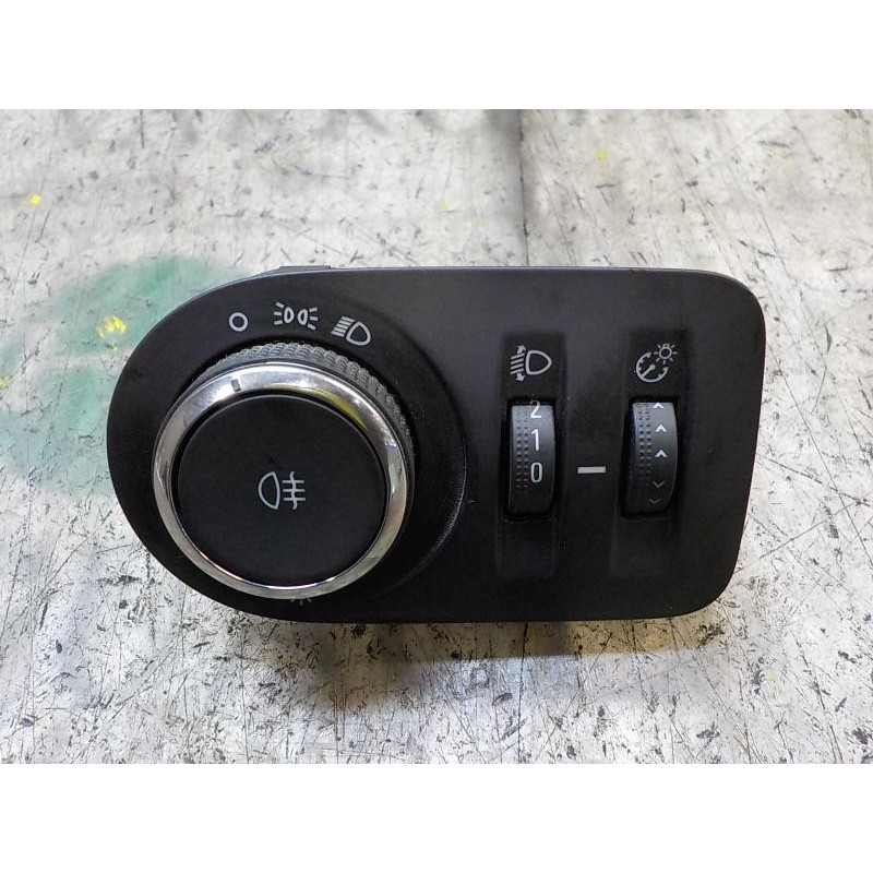 Recambio de mando luces para opel corsa d 1.3 16v cdti referencia OEM IAM   