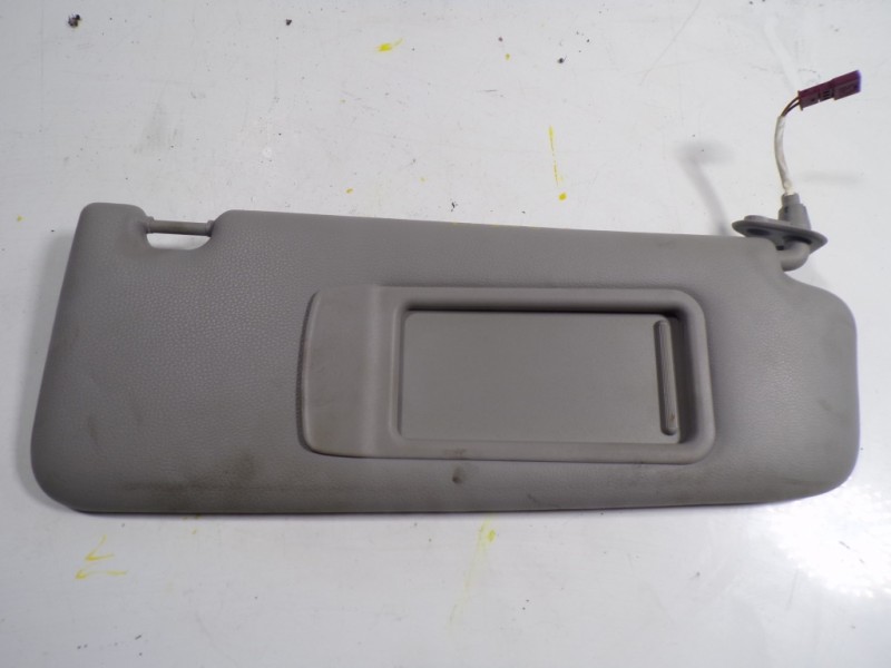 Recambio de parasol derecho para bmw serie 3 touring (e91) 2.0 turbodiesel cat referencia OEM IAM 51167252008  