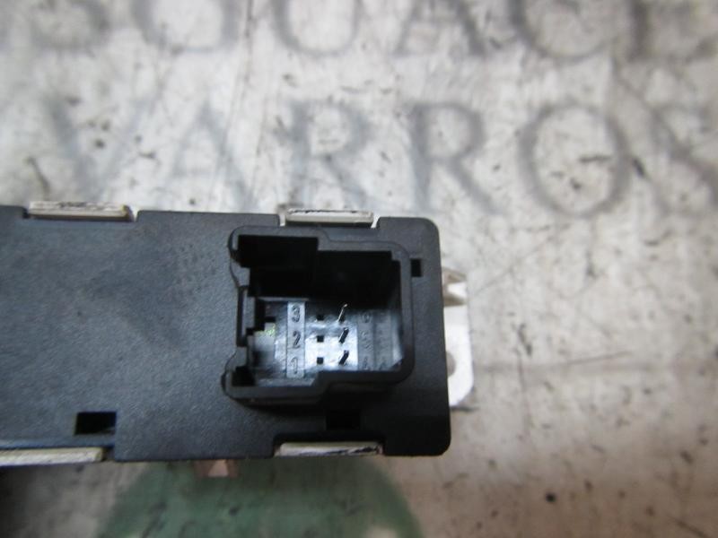 Recambio de warning para ford focus berlina (cak) trend referencia OEM IAM   