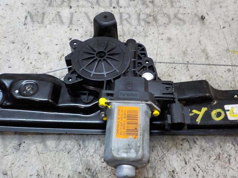 Recambio de elevalunas trasero derecho para ford ecosport trend referencia OEM IAM 1871007  